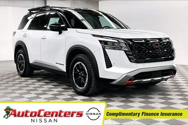 2026 Nissan Pathfinder Rock Creek 4WD - Captain Chairs Package