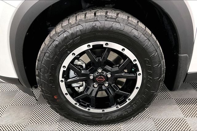 2026 Nissan Pathfinder Rock Creek 4WD - Captain Chairs Package