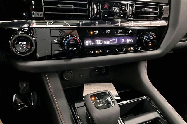 2026 Nissan Pathfinder Rock Creek 4WD - Captain Chairs Package