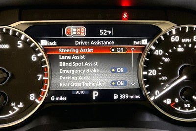 2026 Nissan Pathfinder Rock Creek 4WD - Captain Chairs Package