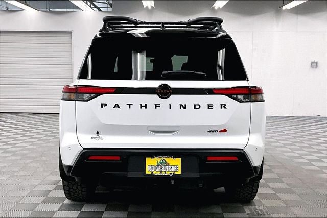 2026 Nissan Pathfinder Rock Creek 4WD - Captain Chairs Package