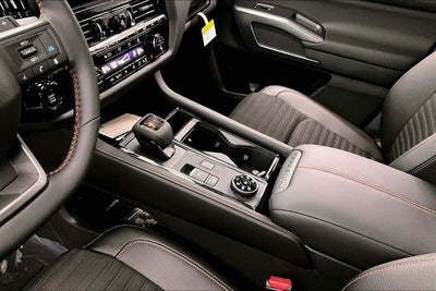 2026 Nissan Pathfinder Rock Creek 4WD - Captain Chairs Package