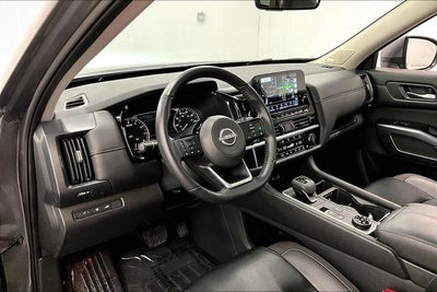 2023 Nissan Pathfinder SL 4x4 - Premium Pkg - Pano Roof - Adaptive Cruise