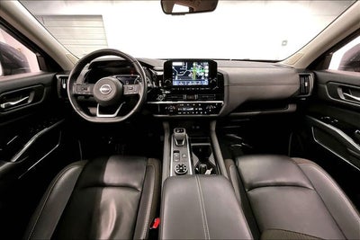 2023 Nissan Pathfinder SL 4x4 - Premium Pkg - Pano Roof - Adaptive Cruise