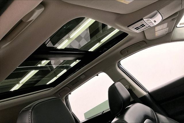 2023 Nissan Pathfinder SL 4x4 - Premium Pkg - Pano Roof - Adaptive Cruise