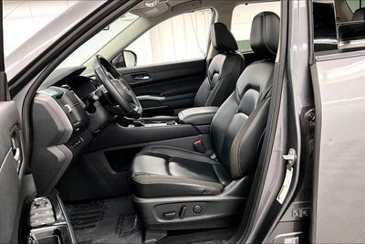 2023 Nissan Pathfinder SL 4x4 - Premium Pkg - Pano Roof - Adaptive Cruise