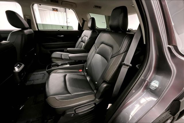2023 Nissan Pathfinder SL 4x4 - Premium Pkg - Pano Roof - Adaptive Cruise