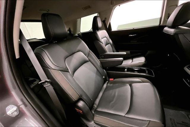 2023 Nissan Pathfinder SL 4x4 - Premium Pkg - Pano Roof - Adaptive Cruise