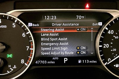 2023 Nissan Pathfinder SL 4x4 - Premium Pkg - Pano Roof - Adaptive Cruise