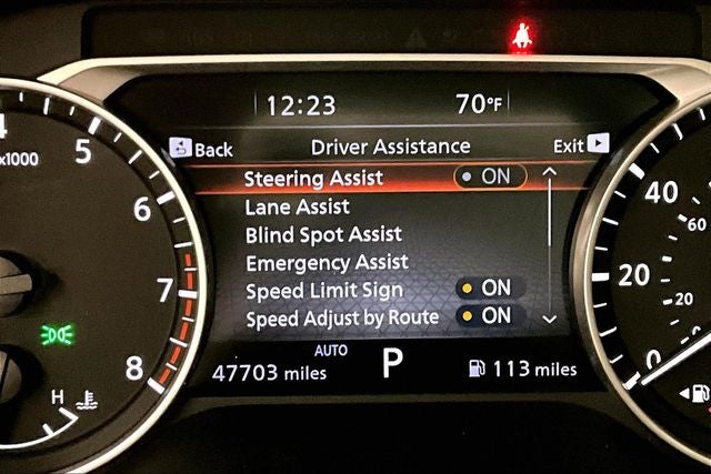 2023 Nissan Pathfinder SL 4x4 - Premium Pkg - Pano Roof - Adaptive Cruise