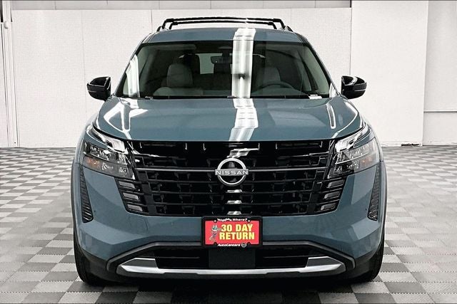 2026 Nissan Pathfinder SL 4WD