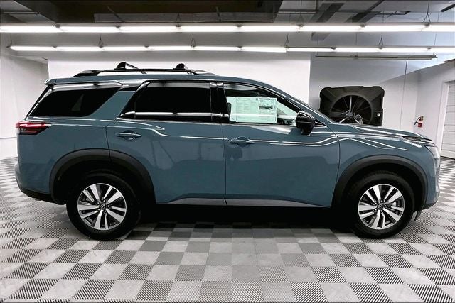 2026 Nissan Pathfinder SL 4WD