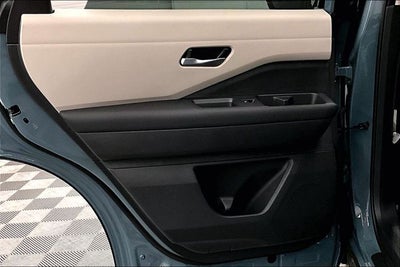 2026 Nissan Pathfinder SL 4WD