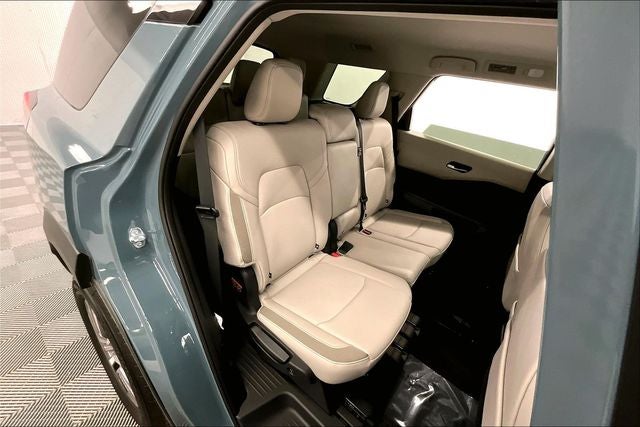 2026 Nissan Pathfinder SL 4WD