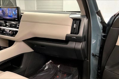2026 Nissan Pathfinder SL 4WD
