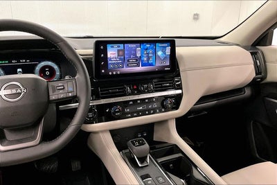 2026 Nissan Pathfinder SL 4WD
