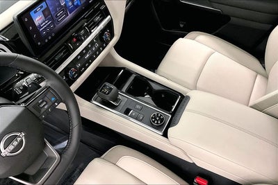 2026 Nissan Pathfinder SL 4WD