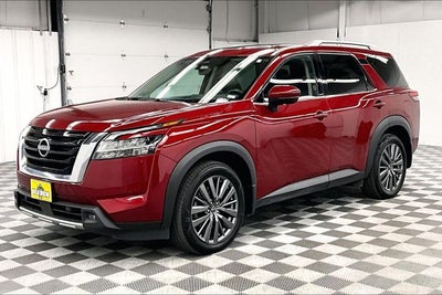 2024 Nissan Pathfinder SL 4x4-Pano Roof-Adaptive Cruise-Htd Leather