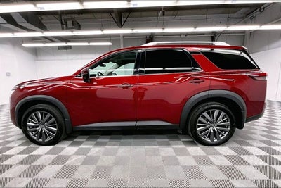 2024 Nissan Pathfinder SL 4x4-Pano Roof-Adaptive Cruise-Htd Leather