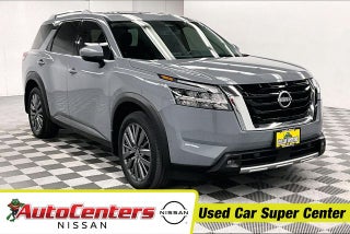 2024 Nissan Pathfinder SL