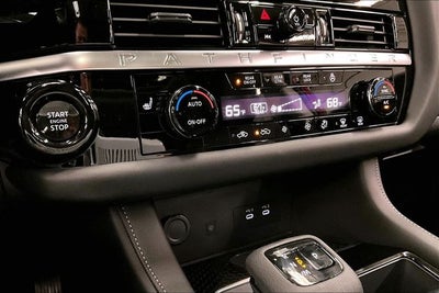 2026 Nissan Pathfinder SL 4WD - Premium, Captain Chairs, Cargo Pkgs