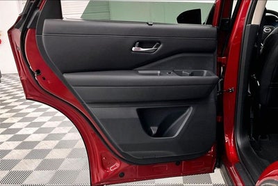 2026 Nissan Pathfinder SL 4WD - Premium, Captain Chairs, Cargo Pkgs