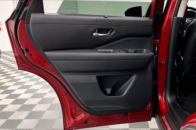 2026 Nissan Pathfinder SL 4WD - Premium, Captain Chairs, Cargo Pkgs