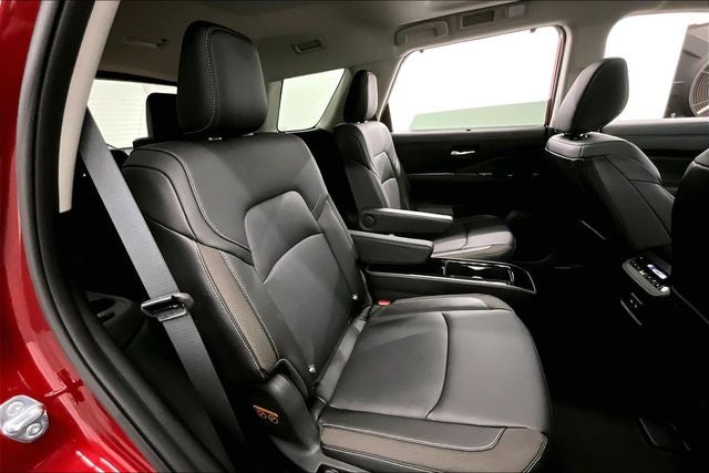 2026 Nissan Pathfinder SL 4WD - Premium, Captain Chairs, Cargo Pkgs