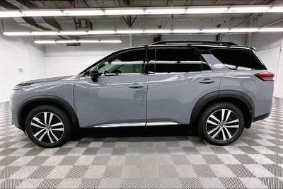 2024 Nissan Pathfinder Platinum 4x4-Pano Roof-Adaptive Cruise-Htd/Cooled Leather