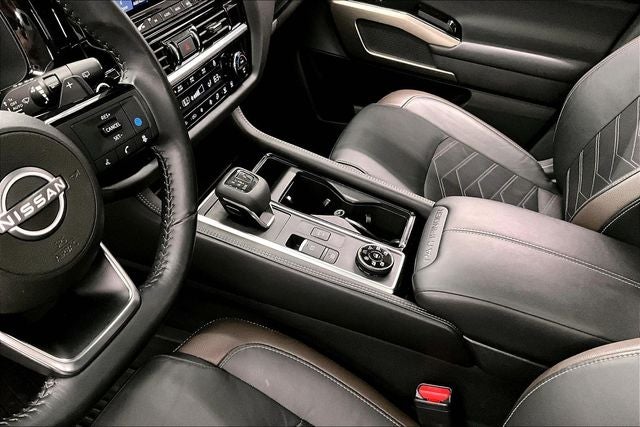2024 Nissan Pathfinder Platinum 4x4-Pano Roof-Adaptive Cruise-Htd/Cooled Leather