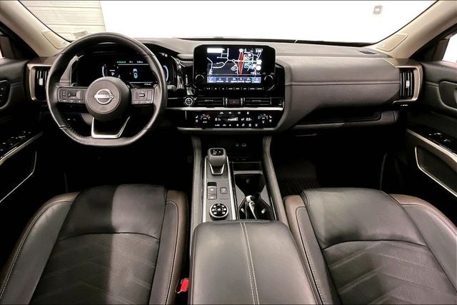 2024 Nissan Pathfinder Platinum 4x4-Pano Roof-Adaptive Cruise-Htd/Cooled Leather