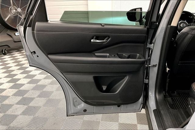 2024 Nissan Pathfinder Platinum 4x4-Pano Roof-Adaptive Cruise-Htd/Cooled Leather