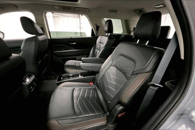 2024 Nissan Pathfinder Platinum 4x4-Pano Roof-Adaptive Cruise-Htd/Cooled Leather
