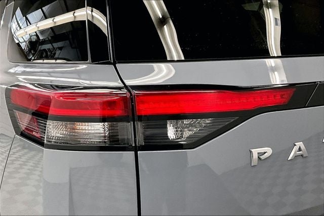 2024 Nissan Pathfinder Platinum 4x4-Pano Roof-Adaptive Cruise-Htd/Cooled Leather