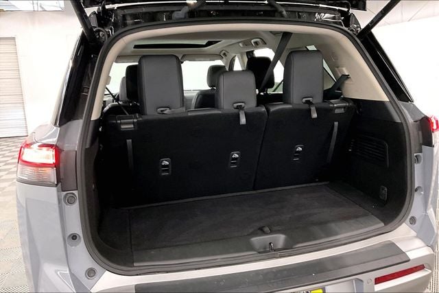 2024 Nissan Pathfinder Platinum 4x4-Pano Roof-Adaptive Cruise-Htd/Cooled Leather