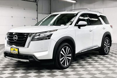2025 Nissan Pathfinder Platinum Pano Roof-Adaptive Cruise-Htd/Cooled Leather
