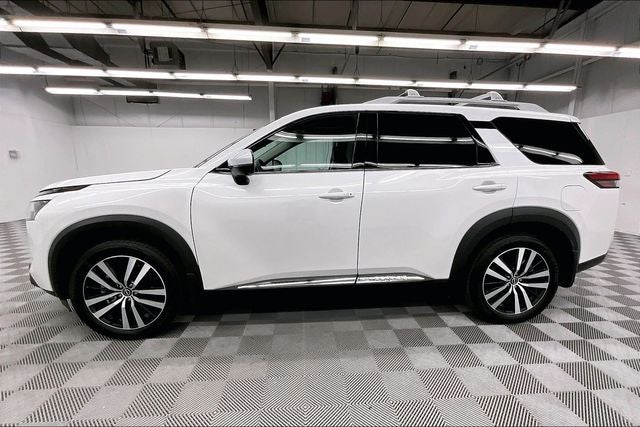 2025 Nissan Pathfinder Platinum Pano Roof-Adaptive Cruise-Htd/Cooled Leather