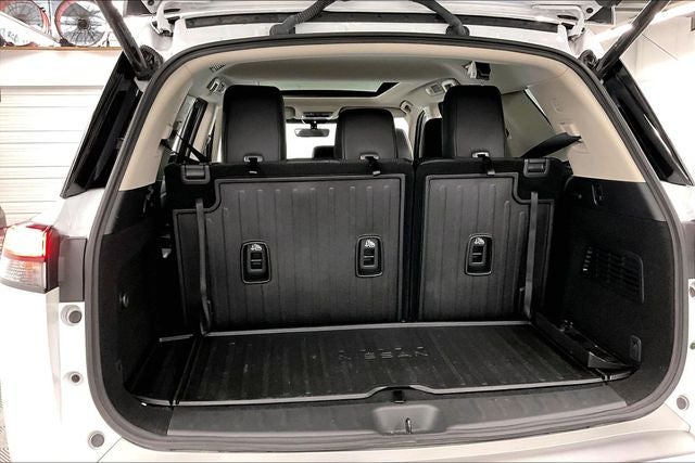 2025 Nissan Pathfinder Platinum Pano Roof-Adaptive Cruise-Htd/Cooled Leather