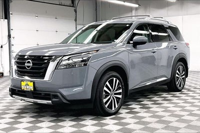 2025 Nissan Pathfinder Platinum Pano Roof-Adaptive Cruise-Htd/Cooled Leather