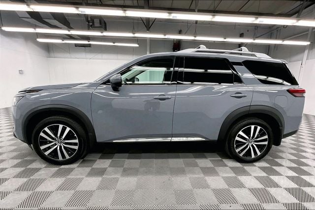 2025 Nissan Pathfinder Platinum Pano Roof-Adaptive Cruise-Htd/Cooled Leather