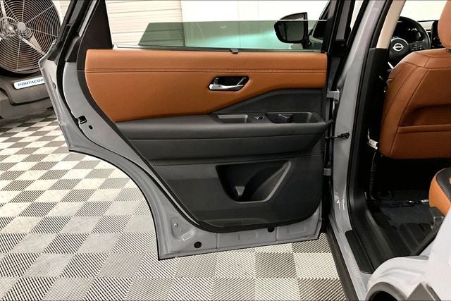 2025 Nissan Pathfinder Platinum Pano Roof-Adaptive Cruise-Htd/Cooled Leather