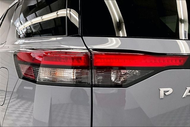2025 Nissan Pathfinder Platinum Pano Roof-Adaptive Cruise-Htd/Cooled Leather