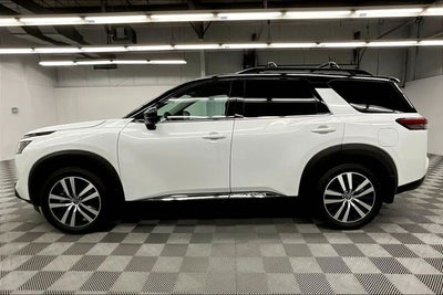 2025 Nissan Pathfinder Platinum Pano Roof - Htd/Cooled Leather - 20'' Wheels