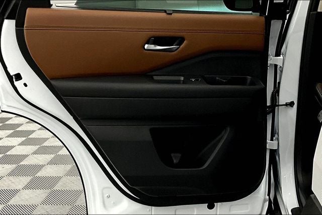 2025 Nissan Pathfinder Platinum Pano Roof - Htd/Cooled Leather - 20'' Wheels