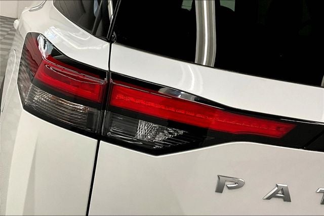 2025 Nissan Pathfinder Platinum Pano Roof - Htd/Cooled Leather - 20'' Wheels