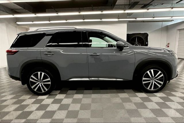 2025 Nissan Pathfinder Platinum Pano Roof - Htd/Cooled Leather - 20'' Wheels