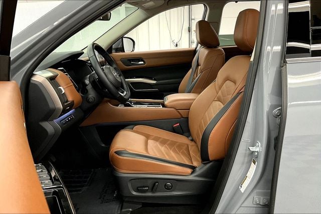 2025 Nissan Pathfinder Platinum Pano Roof - Htd/Cooled Leather - 20'' Wheels