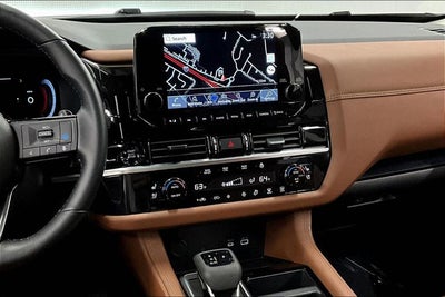 2025 Nissan Pathfinder Platinum