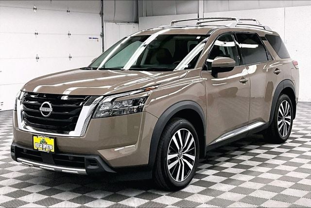 2025 Nissan Pathfinder Platinum 4x4-Pano Roof-Adaptive Cruise-Htd/Cooled Leather