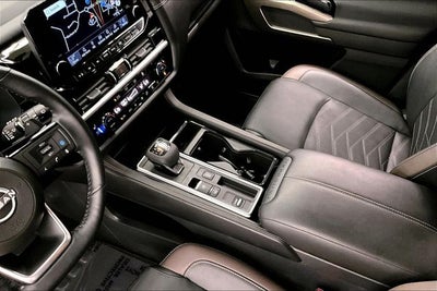 2025 Nissan Pathfinder Platinum 4x4-Pano Roof-Adaptive Cruise-Htd/Cooled Leather